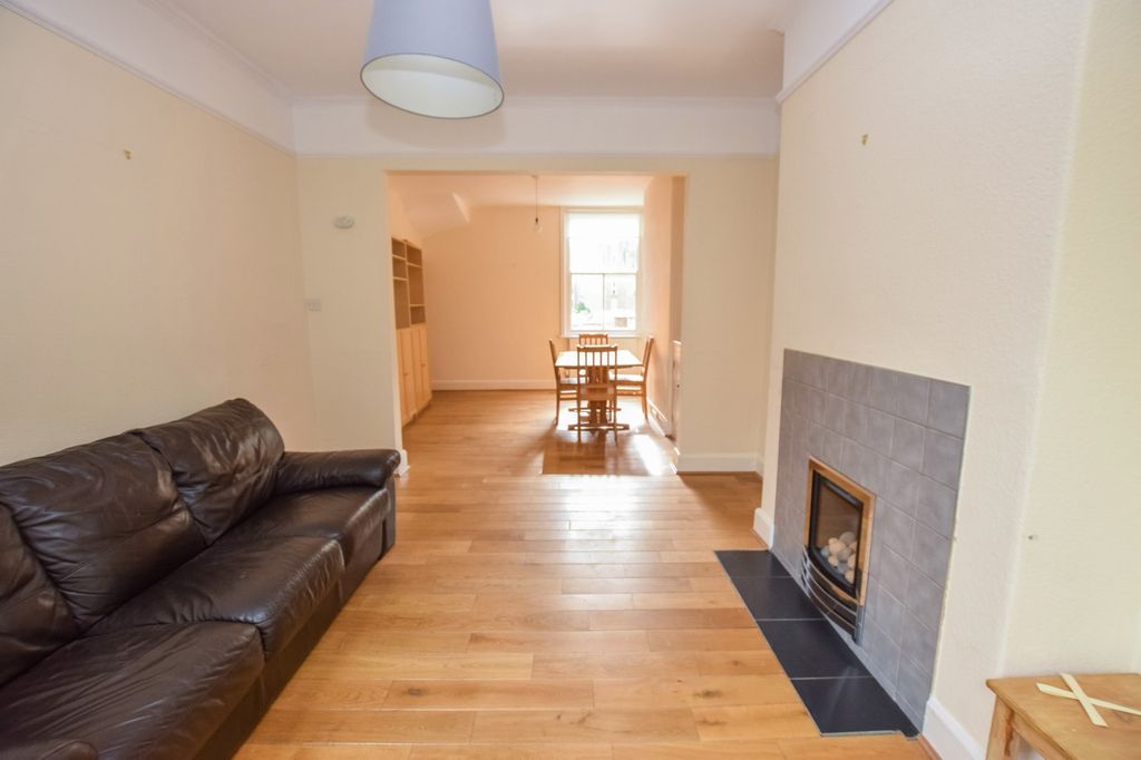 Property photo 3 of 15 Picture No. 12
