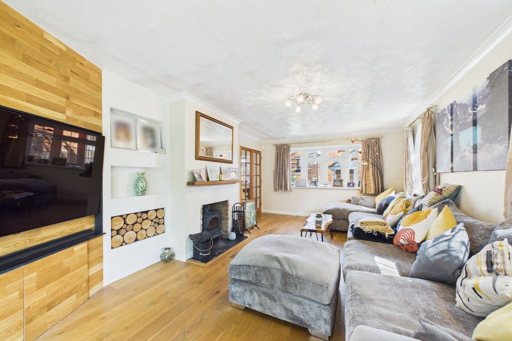 Property photo 3 of 19 Picture No. 31