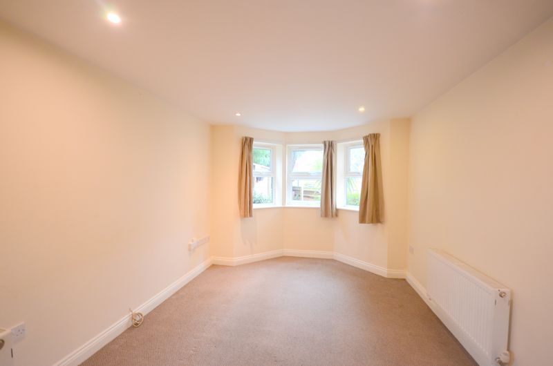 Property photo 2 of 5 Photo 5