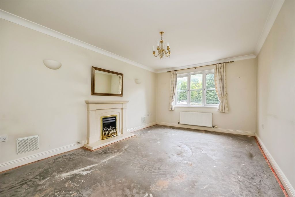 Property photo 3 of 20