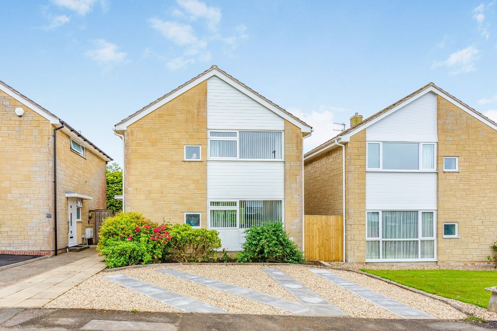 Property photo 1 of 18 Pbox-Img.Jpg