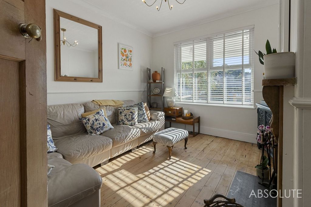 Property photo 2 of 24