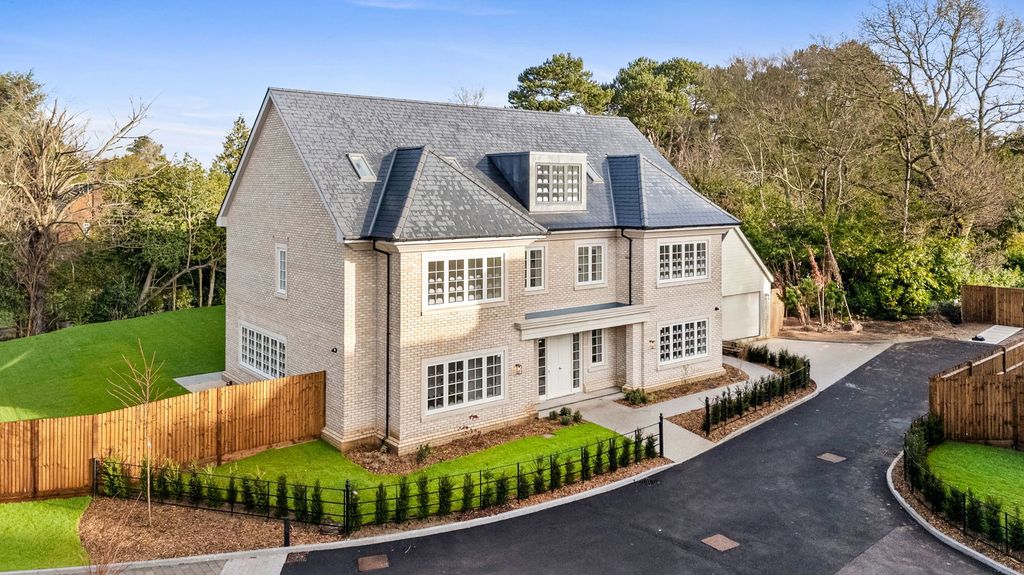 Property photo 1 of 59