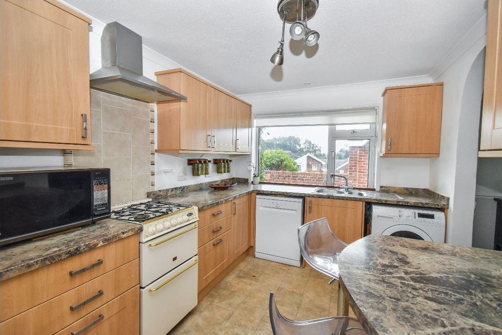 Property photo 3 of 13