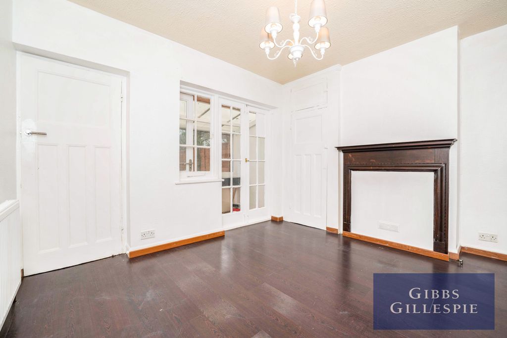 Property photo 3 of 9 2 - Bd9E3d05-Ac48-Ec