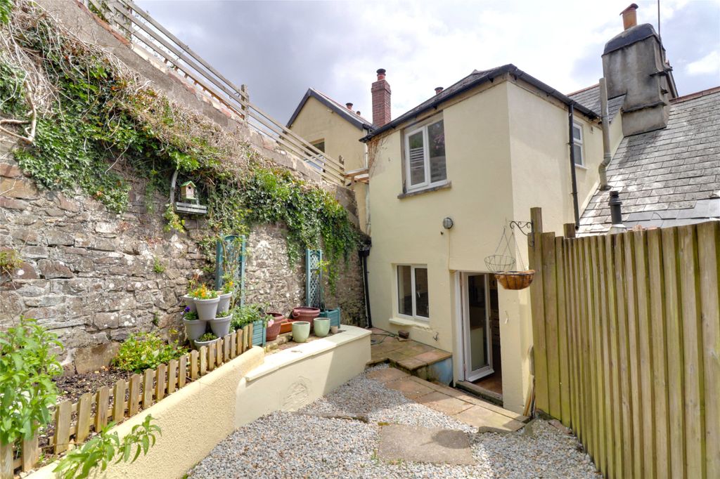 Property photo 3 of 10 Picture No. 14