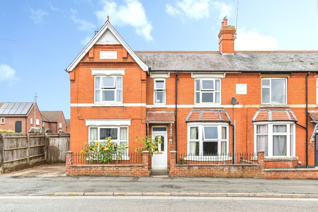 Property photo 1 of 18