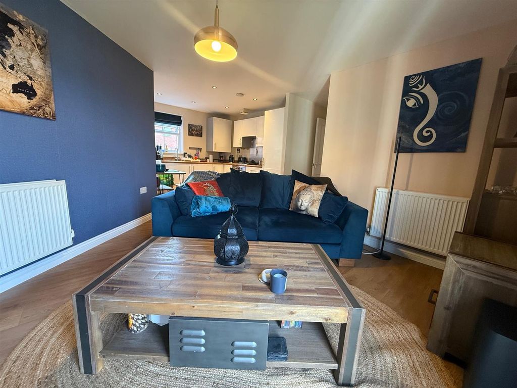 Property photo 3 of 9