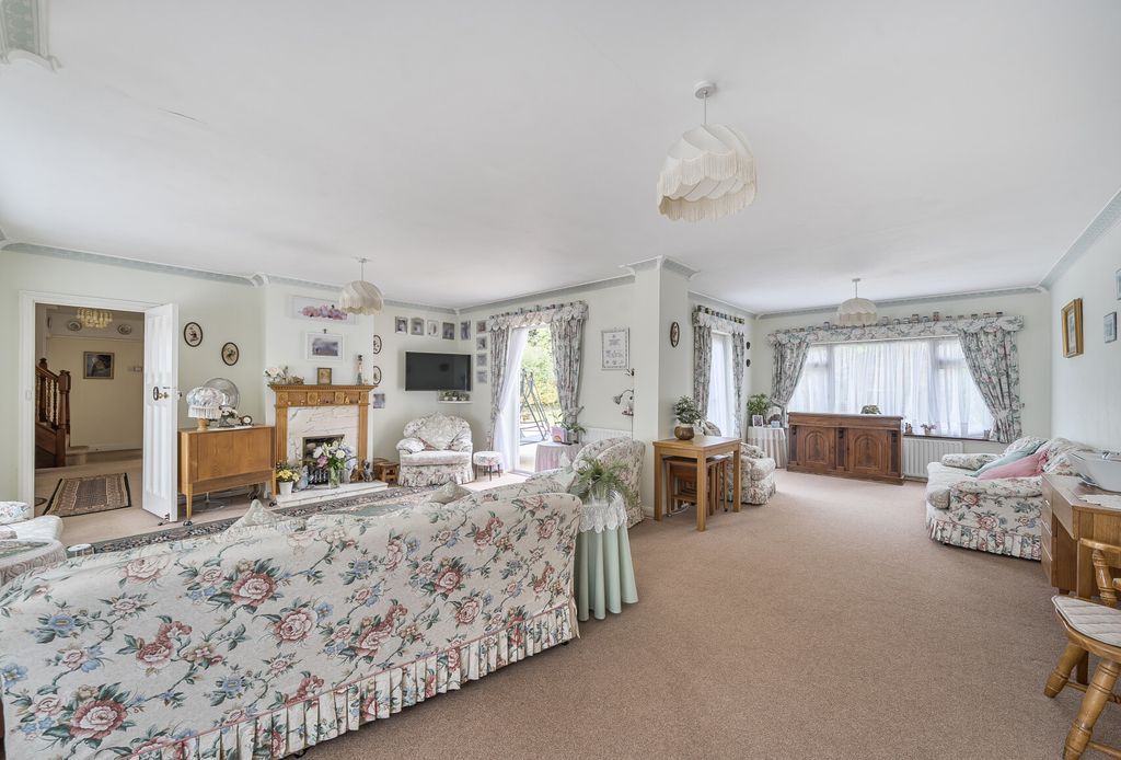 Property photo 3 of 25 1361608-27-68E676...