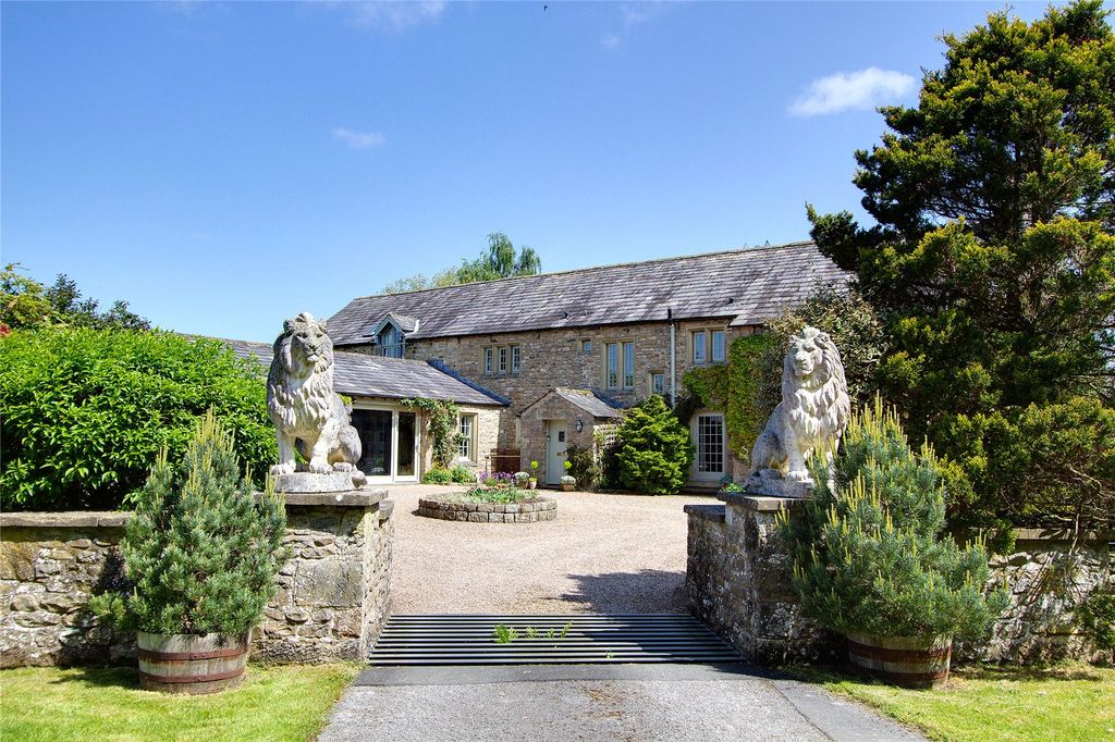 Property photo 2 of 96 Picture No. 23