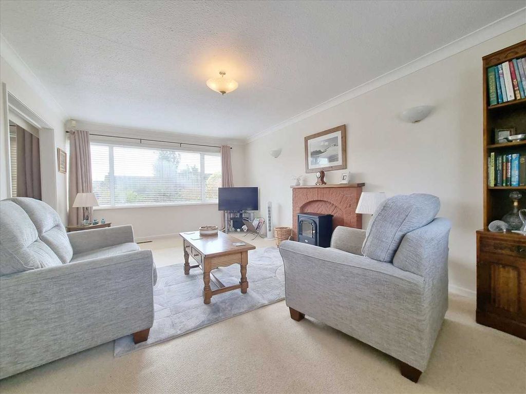 Property photo 3 of 12 Further Aspect: