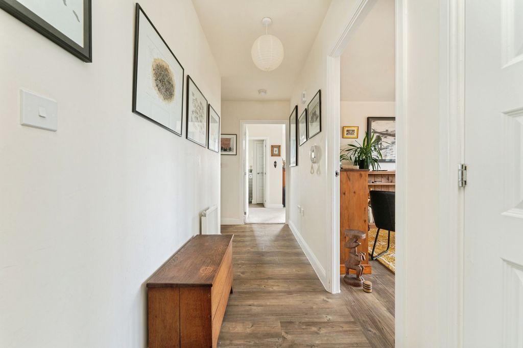 Property photo 3 of 27 Pbox-Img.Jpg