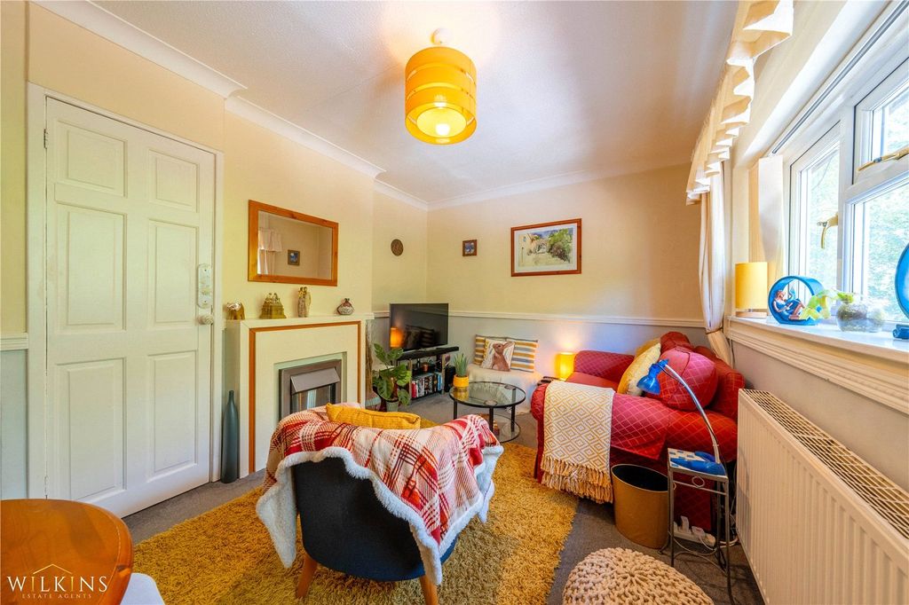 Property photo 2 of 19 Picture No. 24