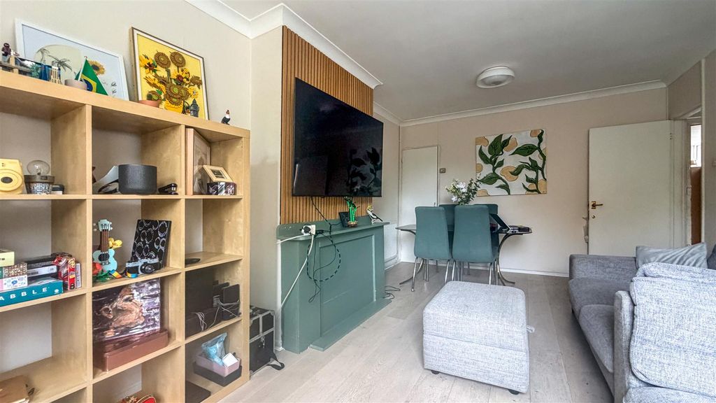 Property photo 2 of 10 8.Jpg