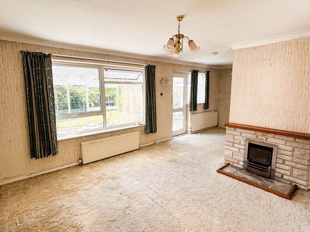 Property photo 3 of 9