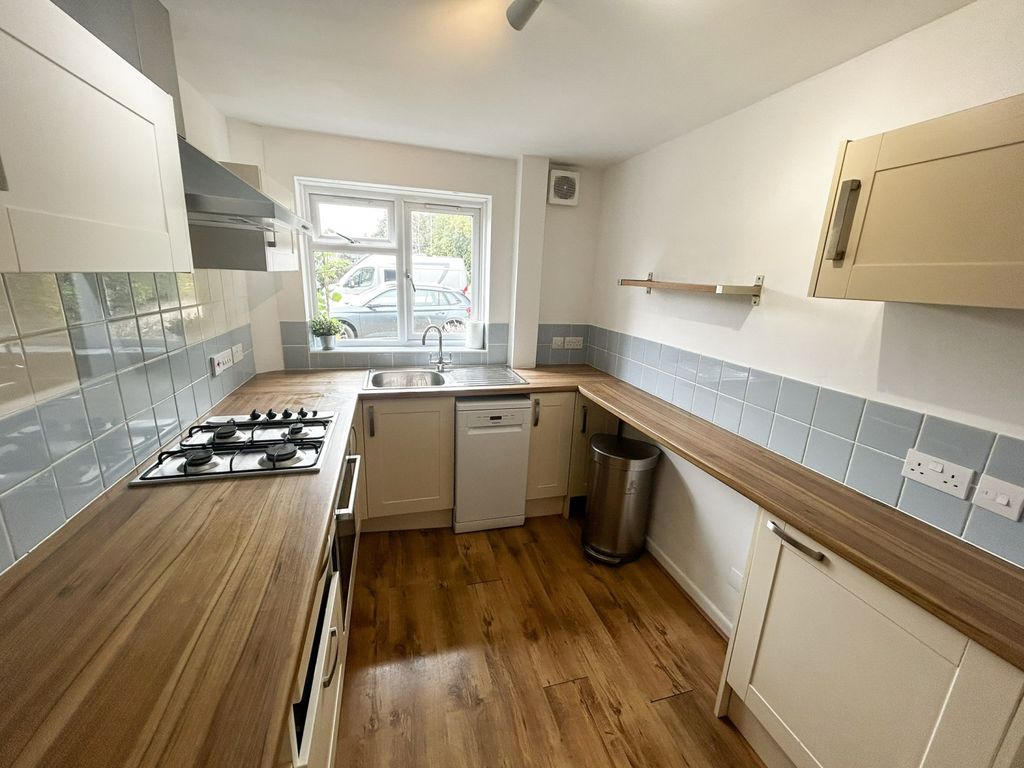 Property photo 3 of 11 1-Img_1372