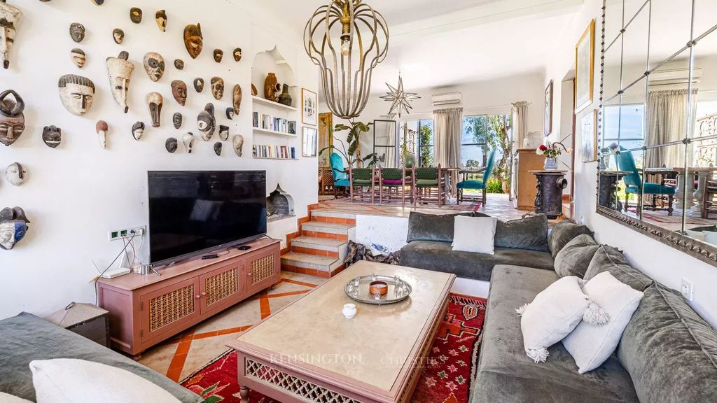 Property photo 2 of 33