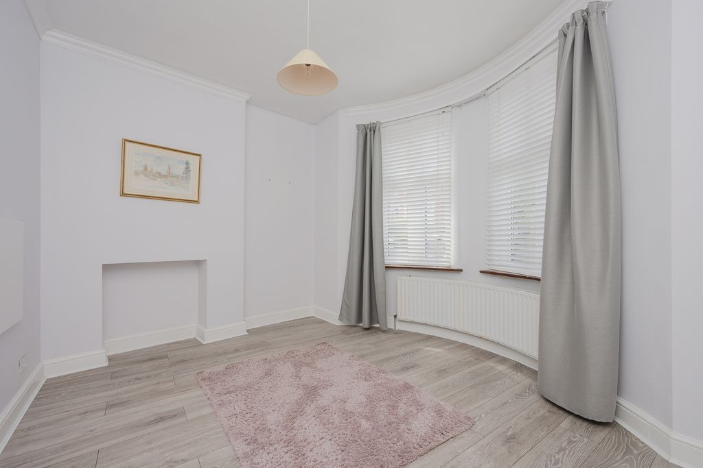 Property photo 2 of 18 Picture No. 03