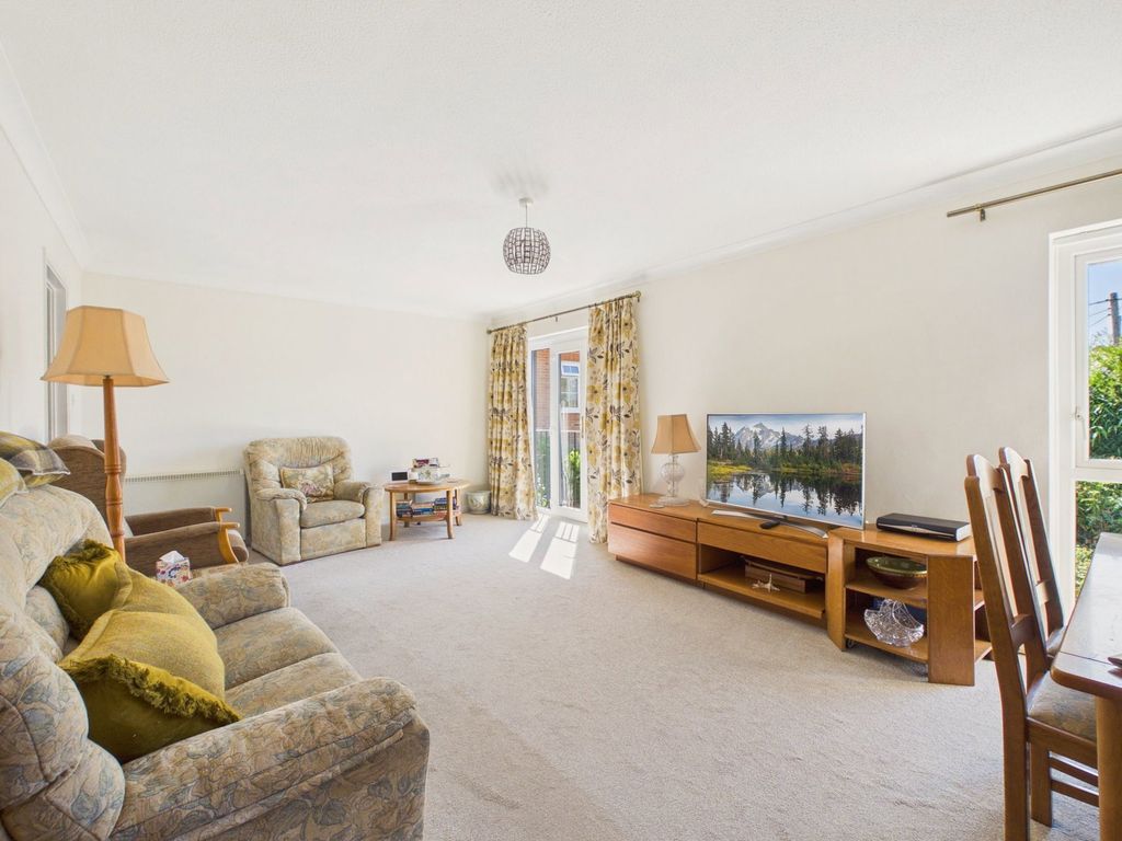 Property photo 3 of 10