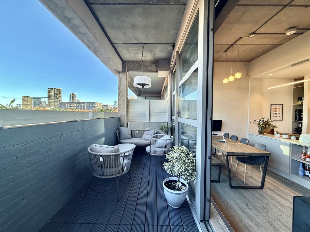 Property photo 2 of 17 Img_1741