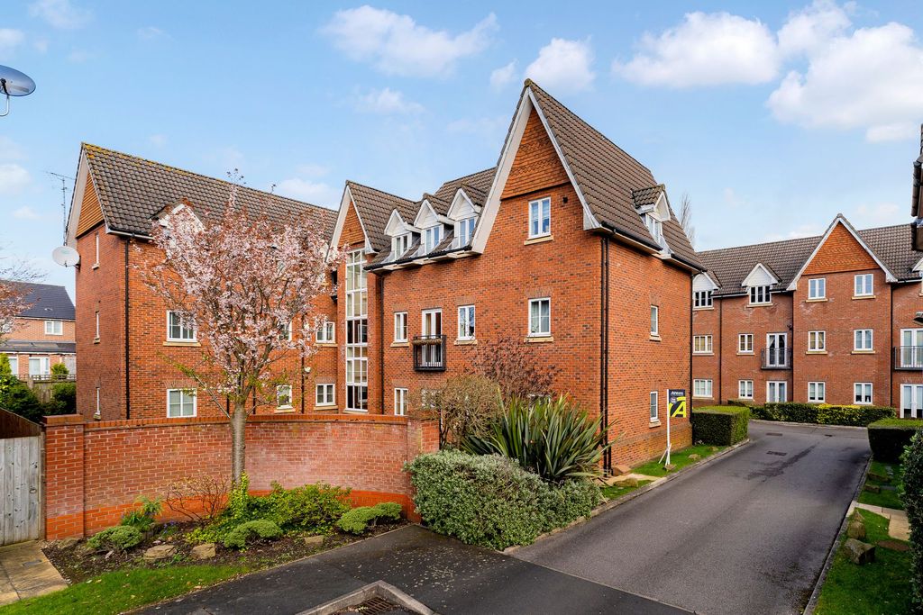 Property photo 1 of 19