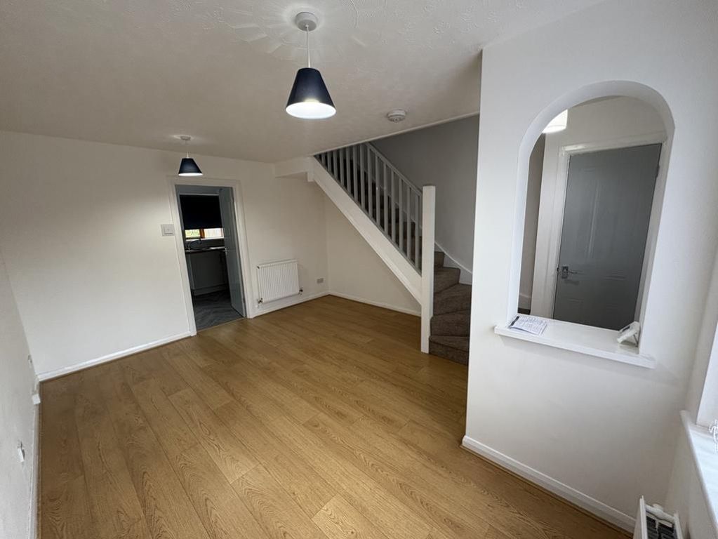 Property photo 2 of 7 Lounge