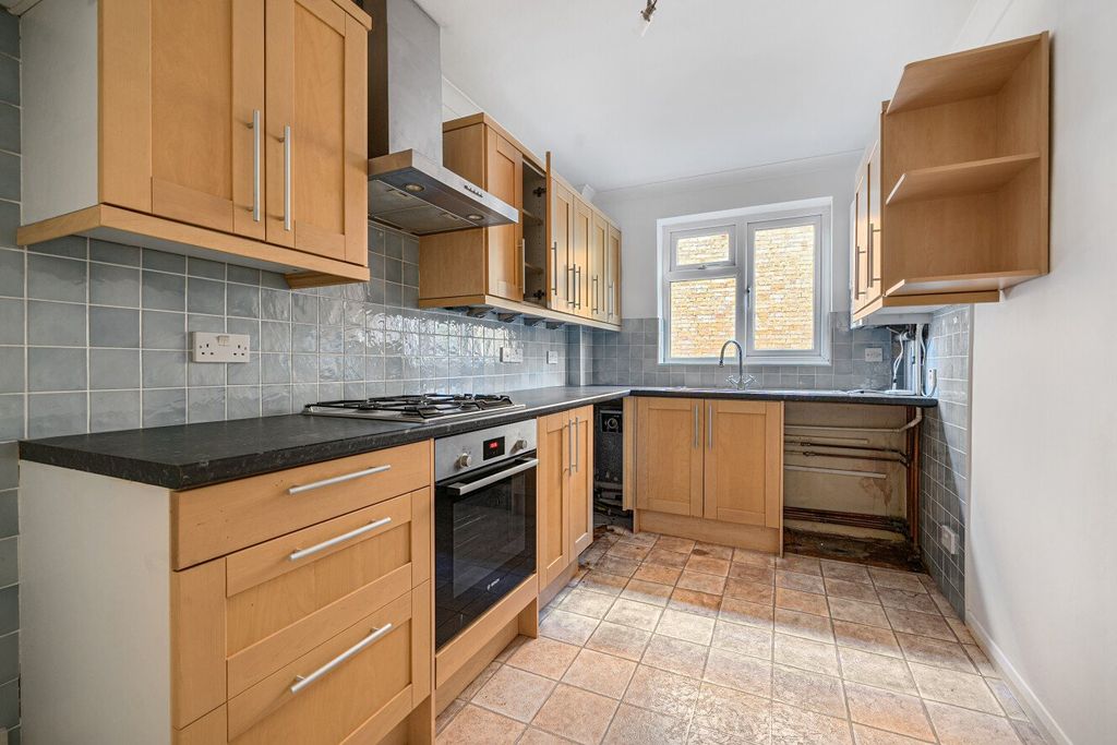 Property photo 3 of 13 Picture No. 12