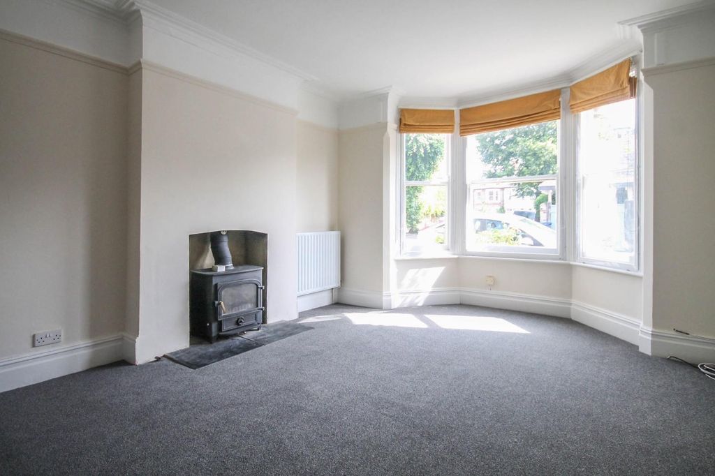 Property photo 2 of 14 Pic-15.Jpg