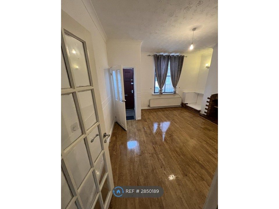 Property photo 3 of 22