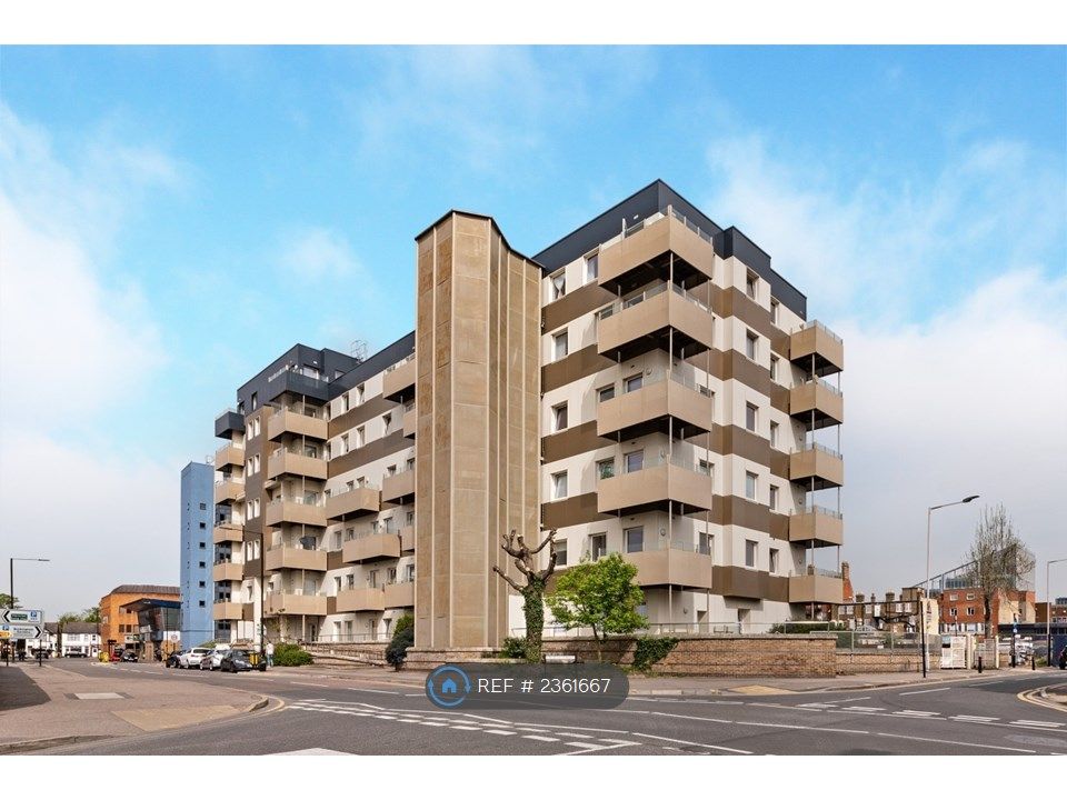 Property photo 1 of 7 Building