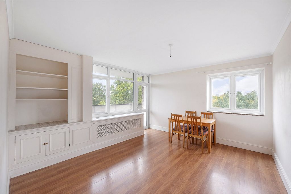 Property photo 2 of 11 Reception