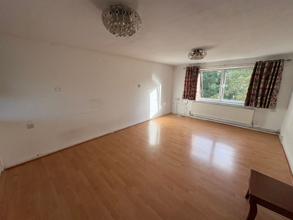 Property photo 1 of 6 Img_7799