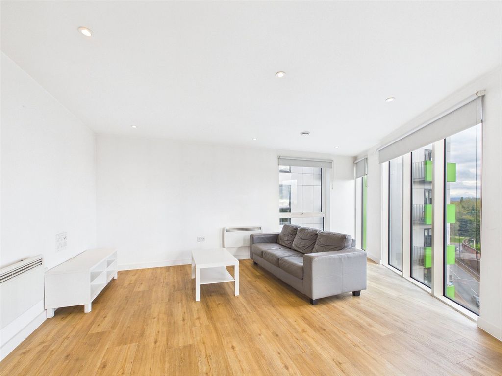 Property photo 1 of 10 Picture No. 11
