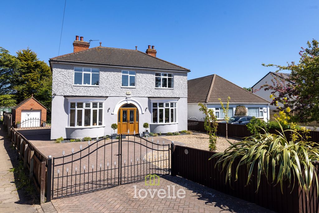 Property photo 1 of 58