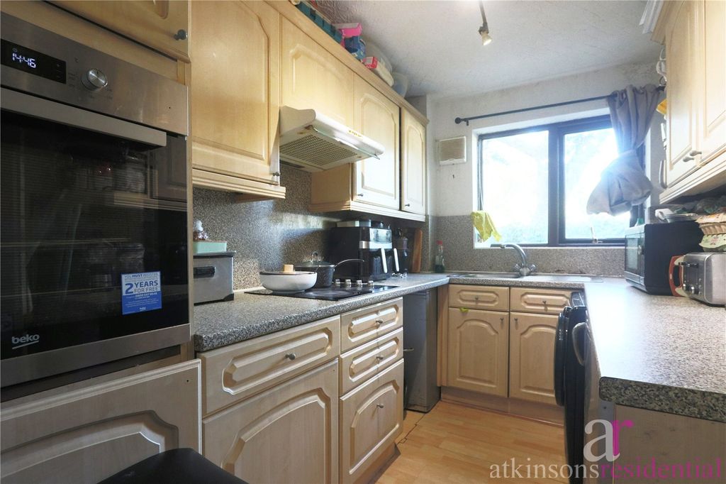 Property photo 2 of 8 Picture No. 09