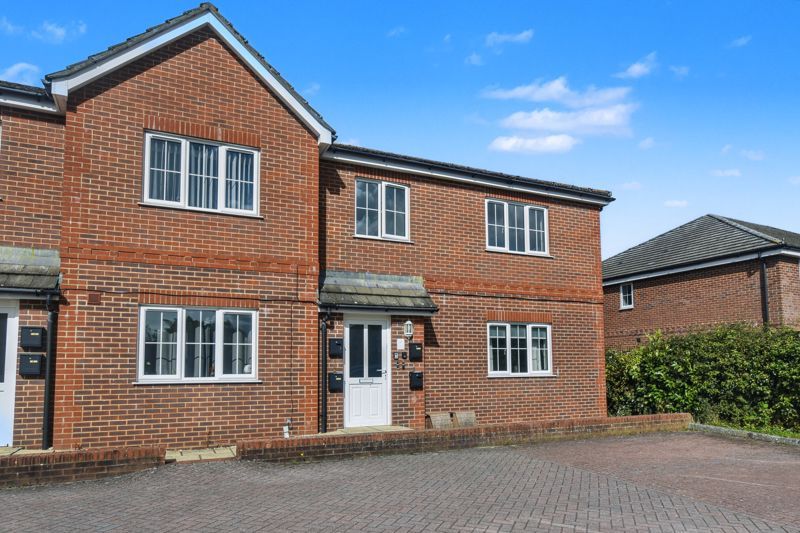 Property photo 1 of 14 Photo 5