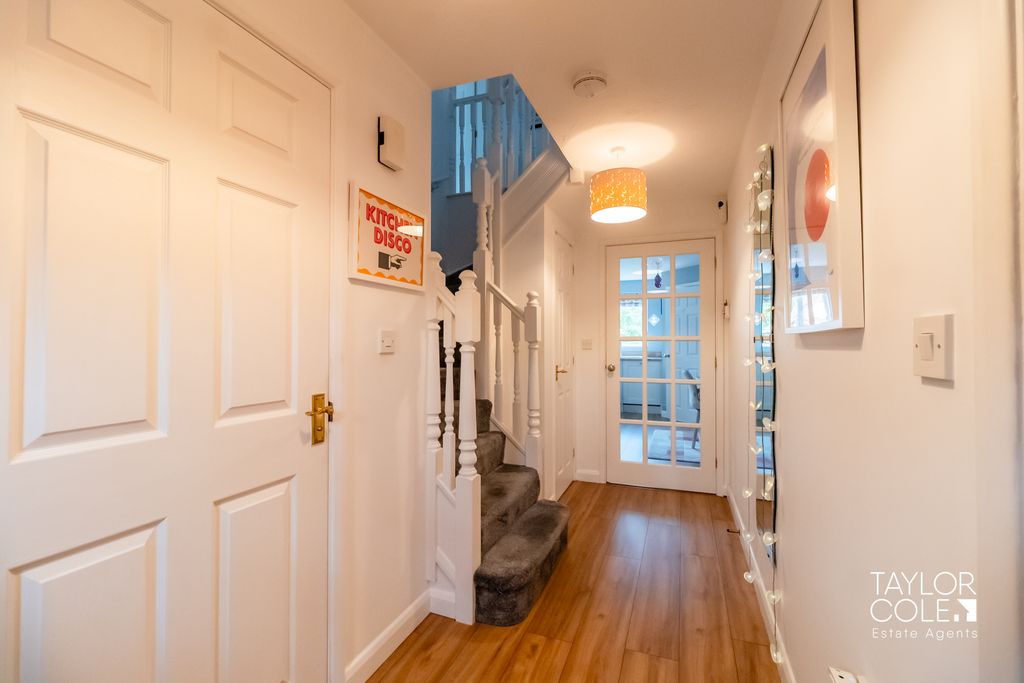 Property photo 2 of 36