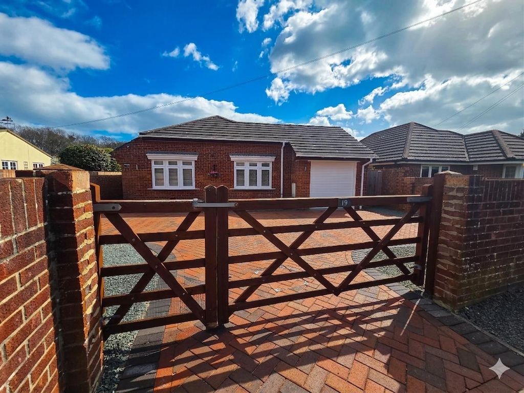 Property photo 1 of 19 Gemini_Generated_Image_i5Rdo0i5Rdo0i5Rd.Png