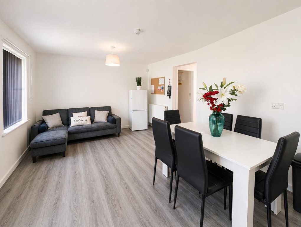 Property photo 1 of 10 683d42d7-4c52-47d9-9954-A0Ecd9Eaada7.Png