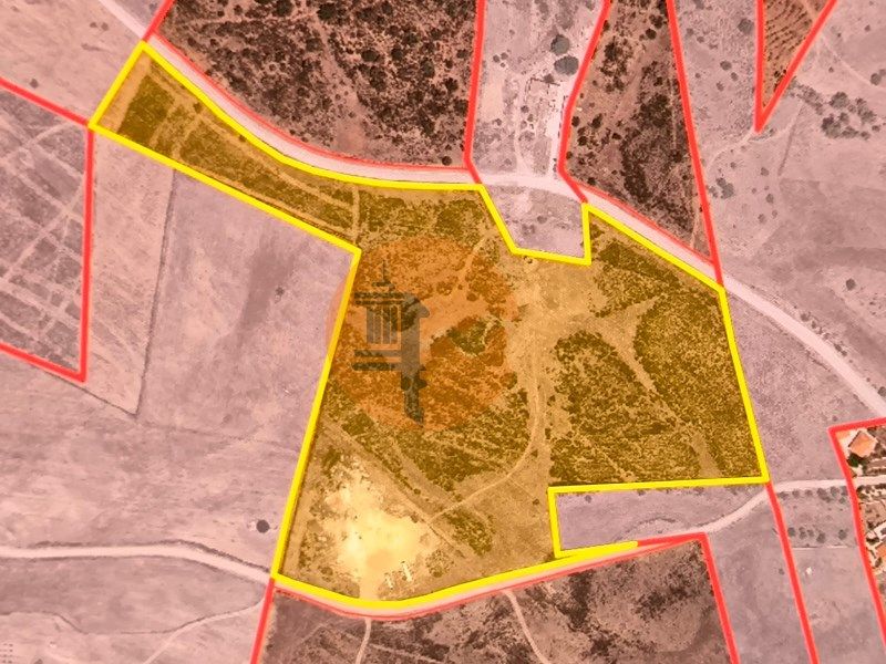 Property photo 2 of 37