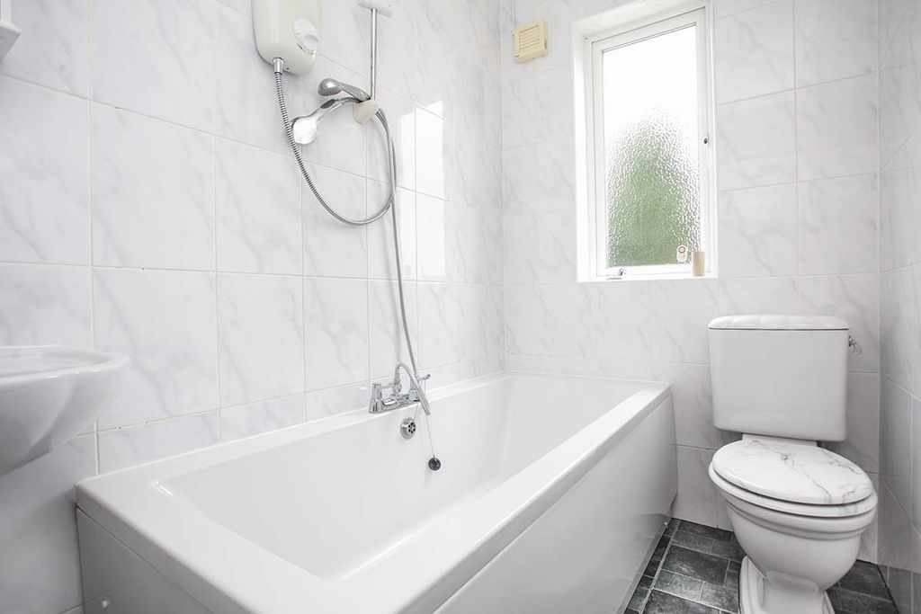 Property photo 2 of 11 Photography