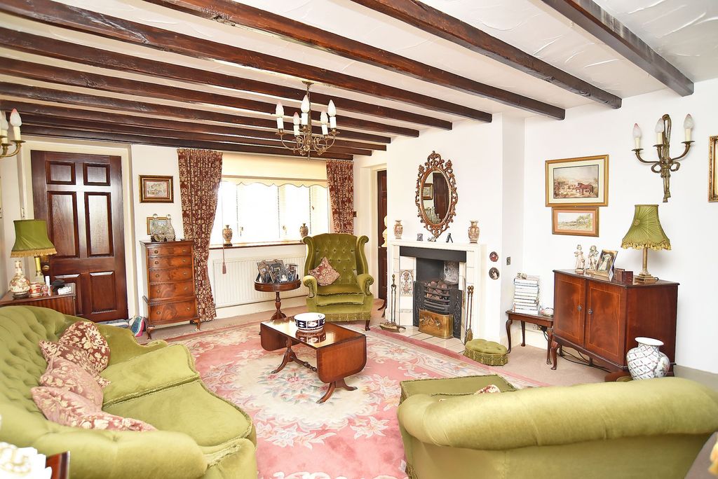 Property photo 3 of 23