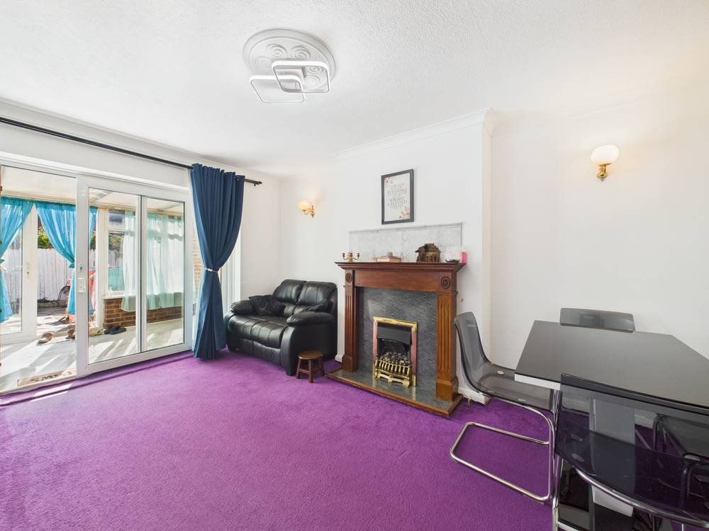 Property photo 2 of 18 Picture No. 15