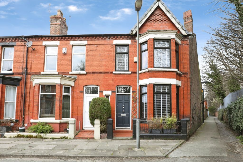 Property photo 1 of 15
