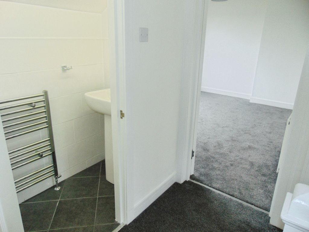 Additional image 8 of 2 bed semi-detached house to rentDyfrig Street, Shotts, North Lanarkshire ML7