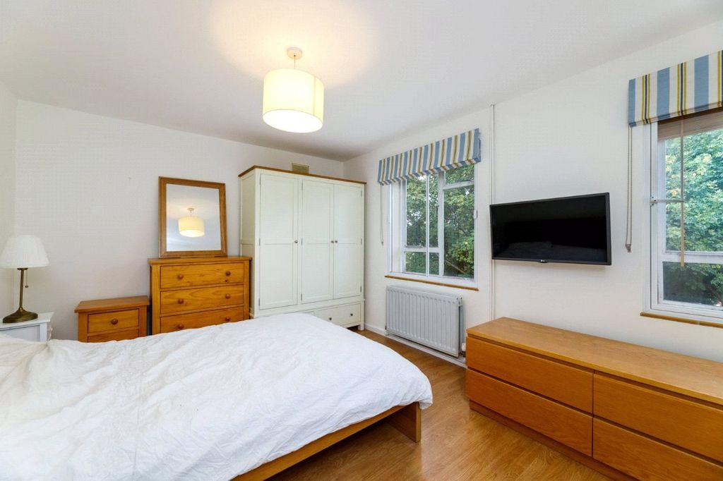 Property photo 3 of 7 Picture No. 04