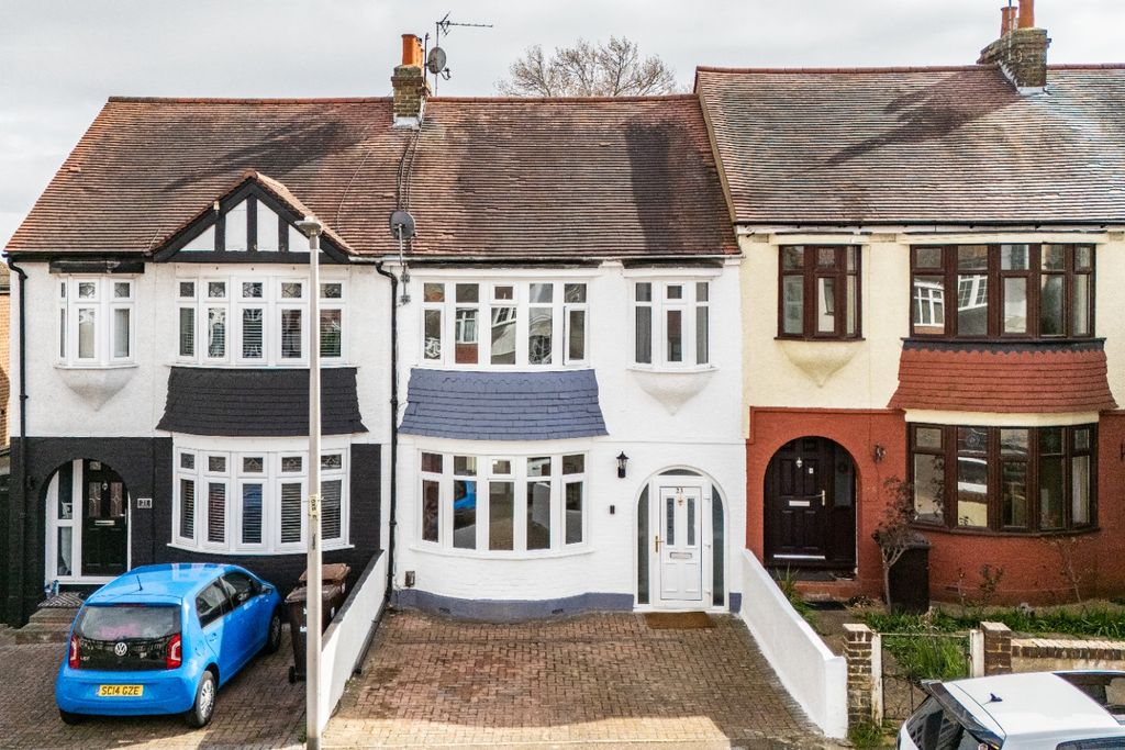 Property photo 1 of 27 4911491