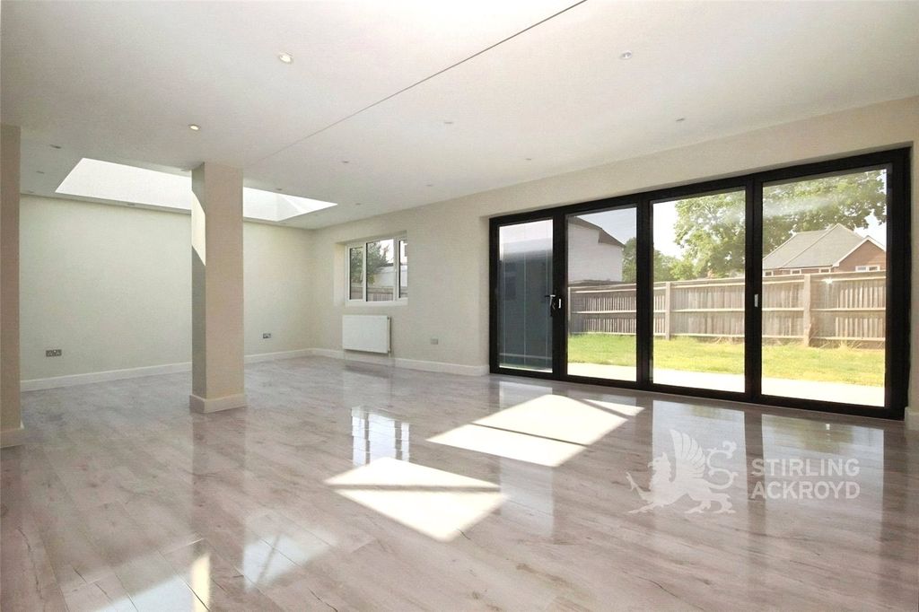 Property photo 2 of 12 Living Room