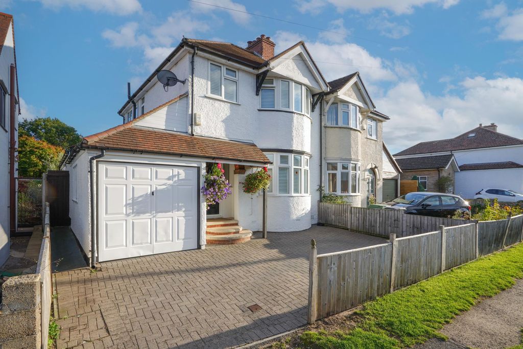 Property photo 1 of 30