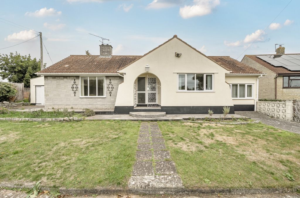 Property photo 1 of 25 1365445-4-68ee64B...